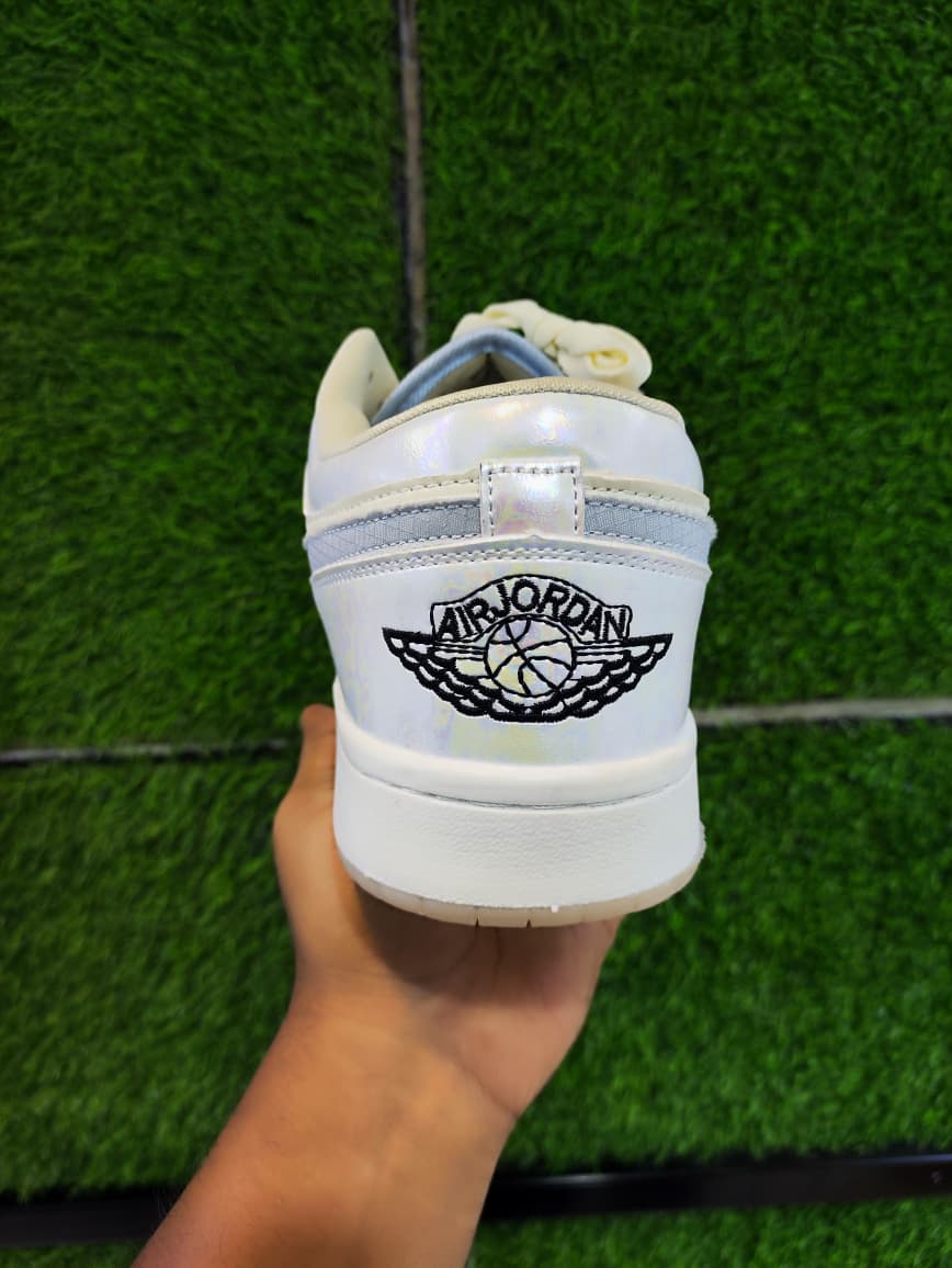 Air Jordan 1 Low SE Year of the Snake