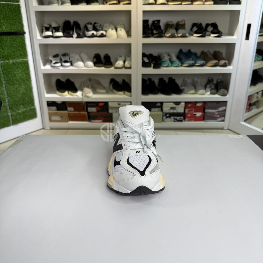 NB 9060 White Black OEM Grade