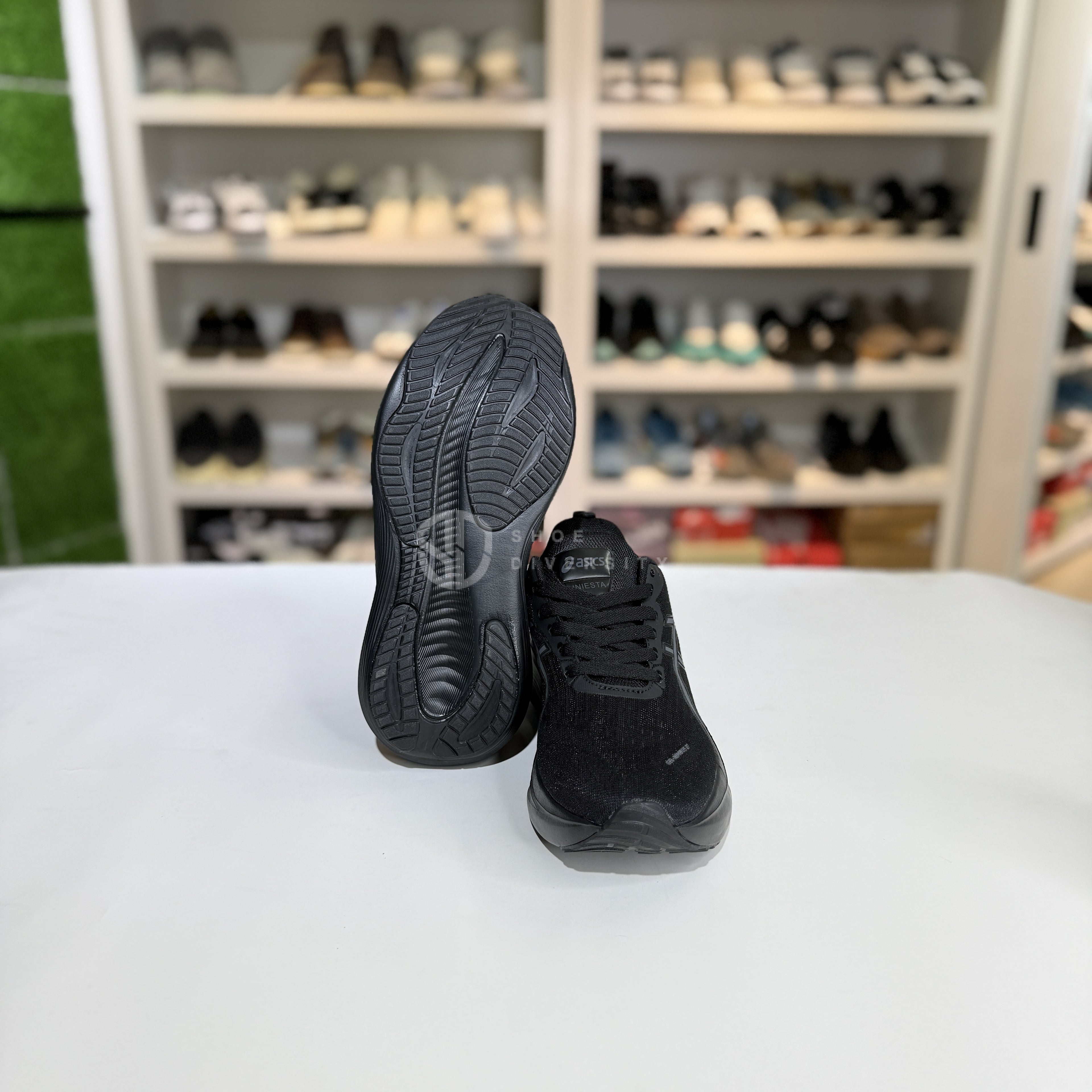 Nimbus 27 All Black OEM Grade