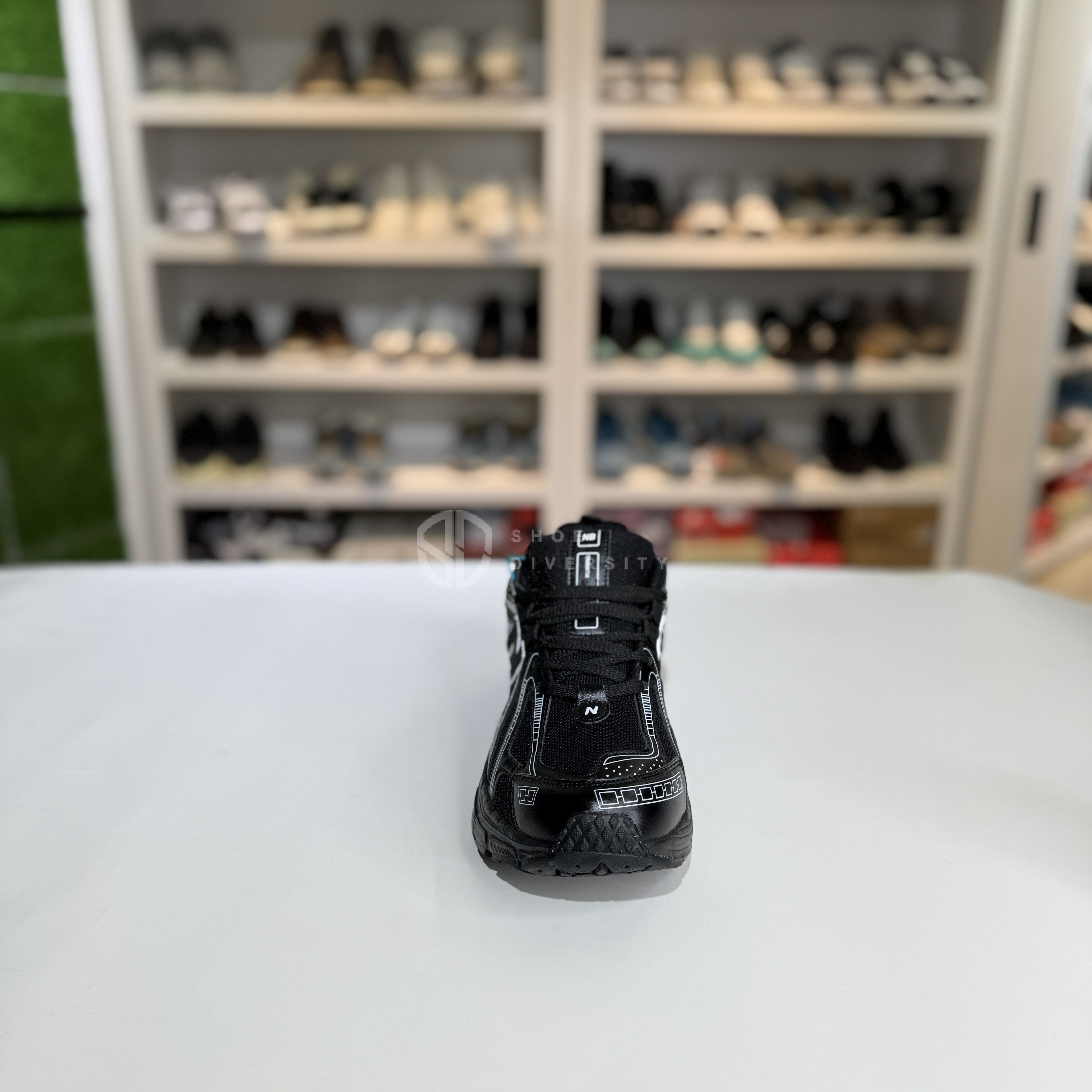 NB 1906R Black Silver OEM Grade