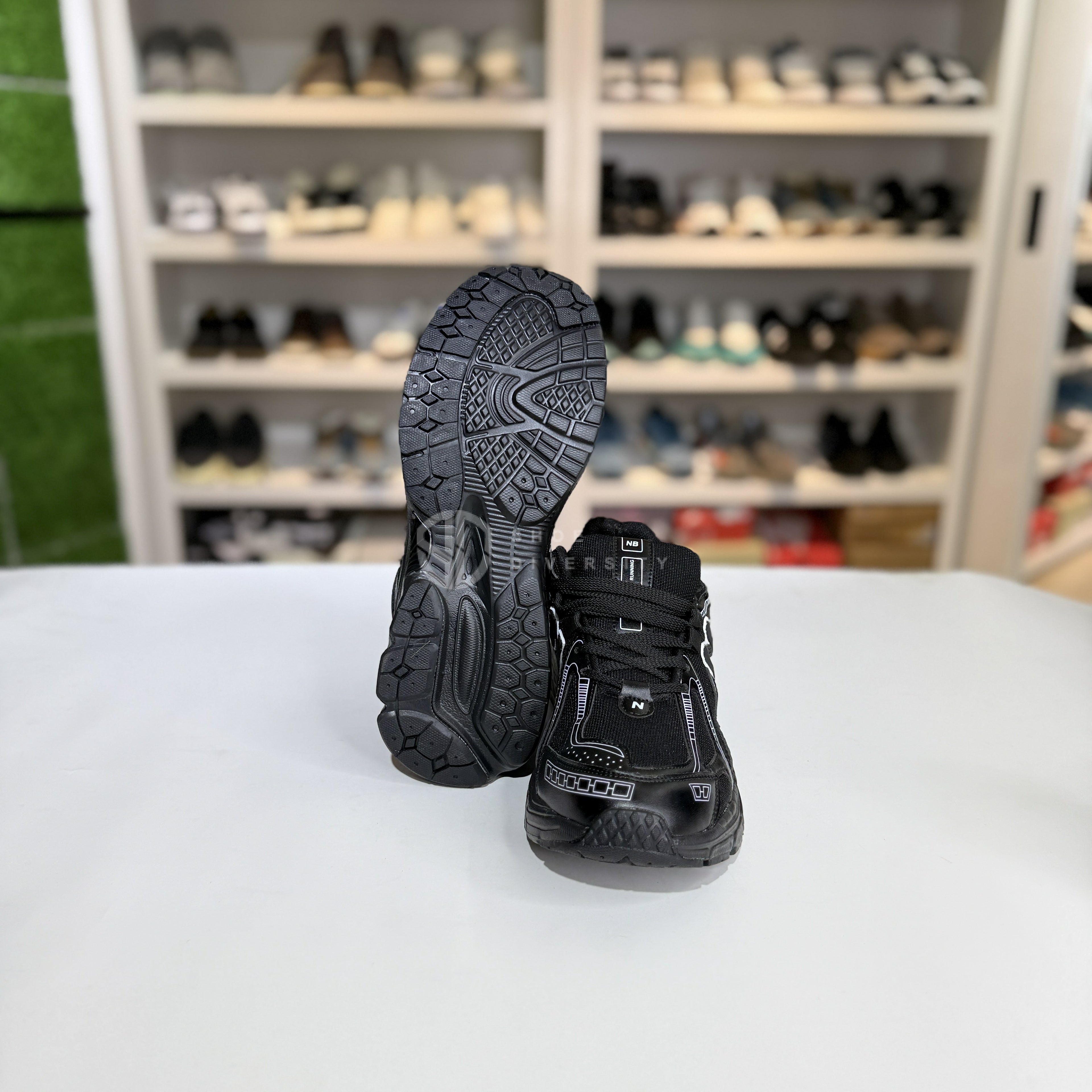 NB 1906R Black Silver OEM Grade