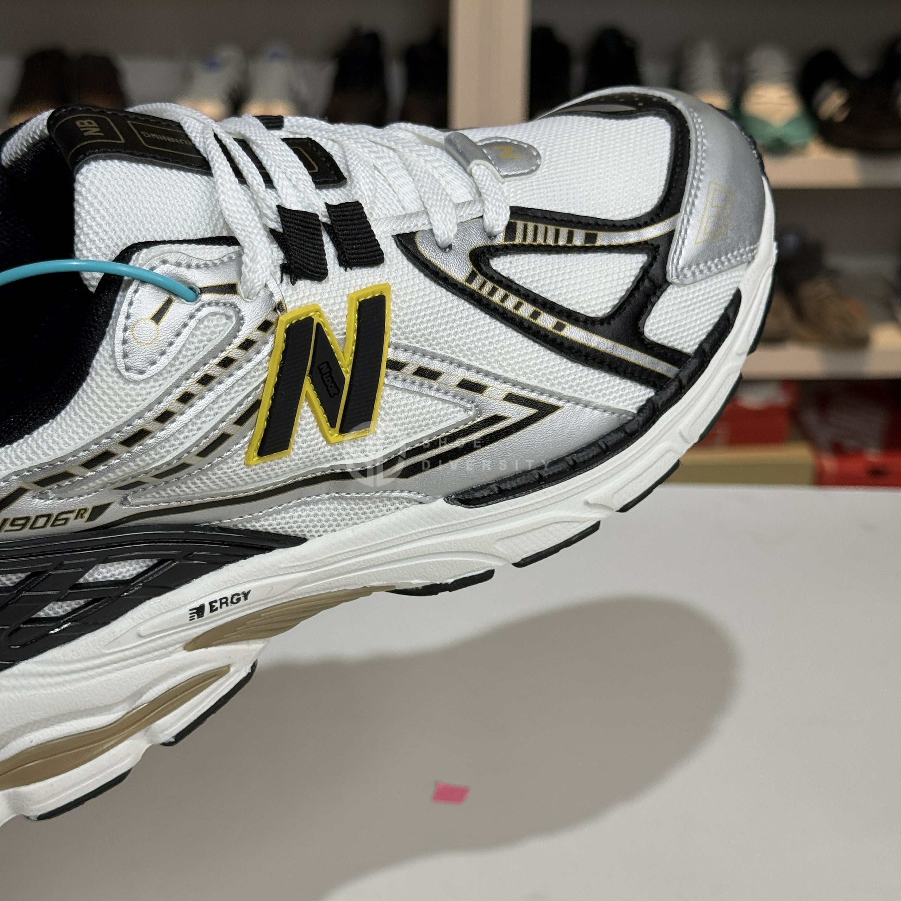NB 1906R White Silver Black OEM Grade