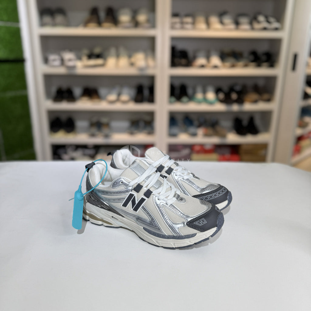 NB 1906R Cream Silver OEM Grade