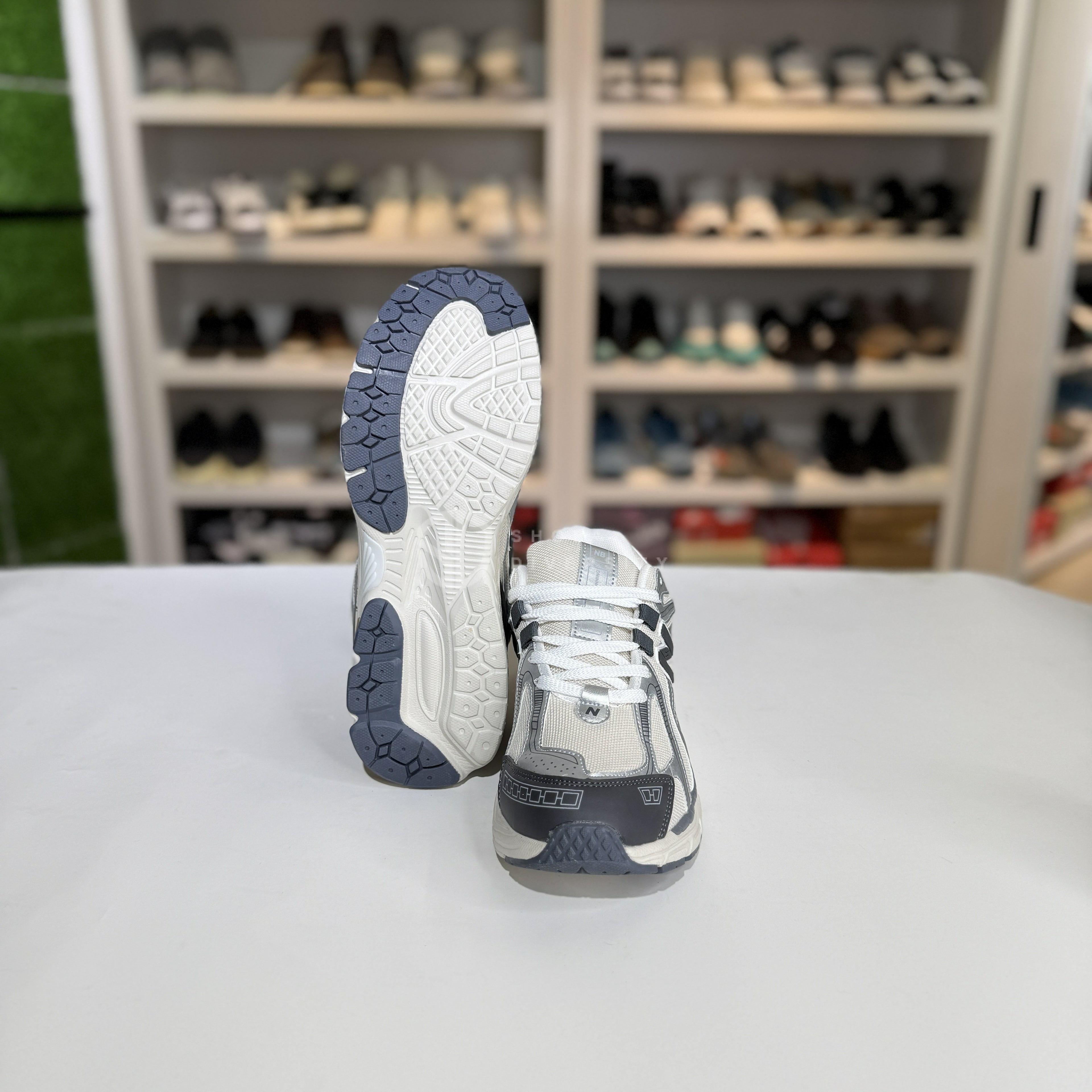 NB 1906R Cream Silver OEM Grade