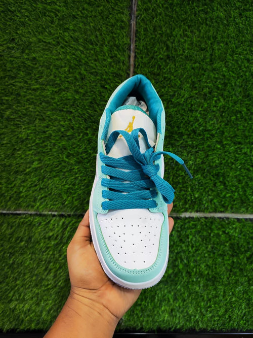 Air Jordan 1 Low SE New Emerald